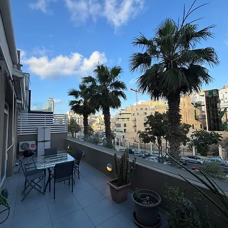 Apartment Modern In Paceville