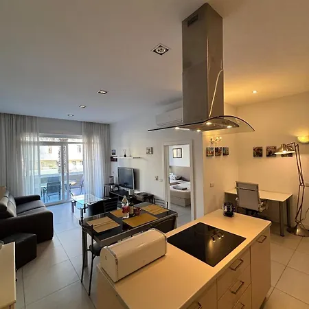 Modern In Paceville Saint Julian's
