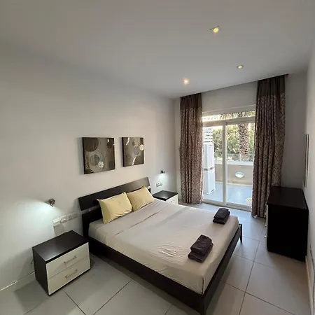 Apartment Modern In Paceville