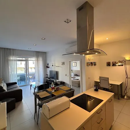 Modern In Paceville San Ġiljan